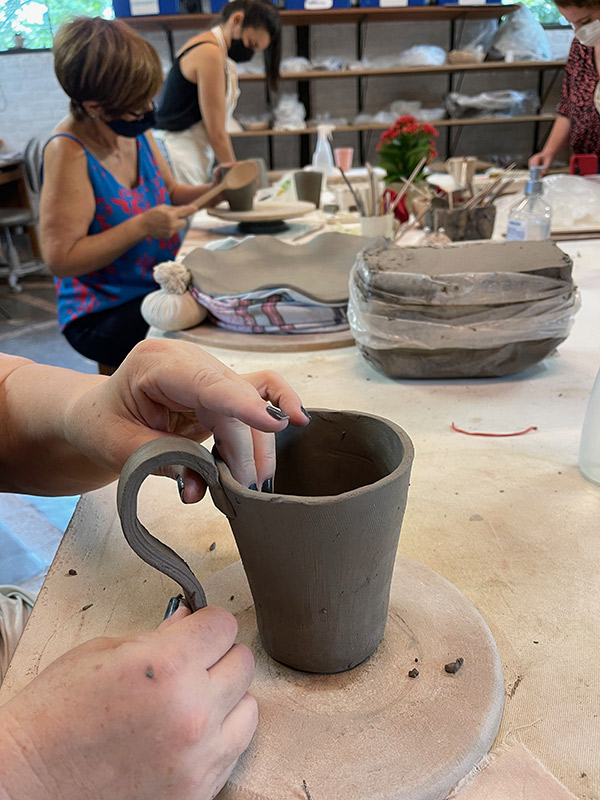 aula de ceramica darly pellegrini tecnica caneca